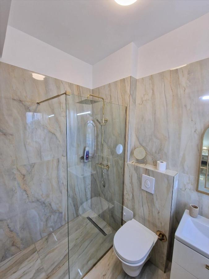 Laroka House Luxury Apartment City Center Universitate Бухарест Экстерьер фото